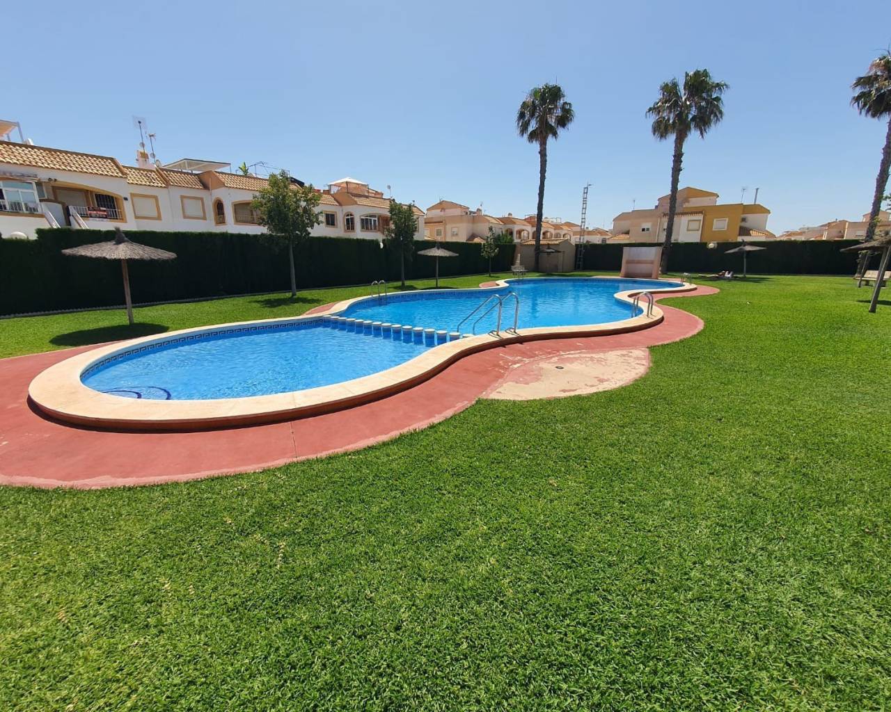 Apartment - Re-Sale - Torrevieja - Torrevieja