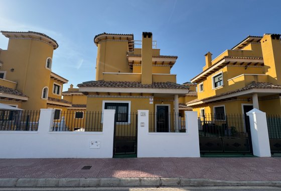 Chalet Independiente - Reventa - Ciudad Quesada - Ciudad Quesada