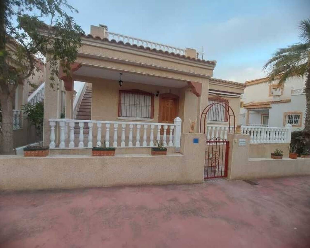 Detached Villa - Re-Sale - Algorfa - Algorfa
