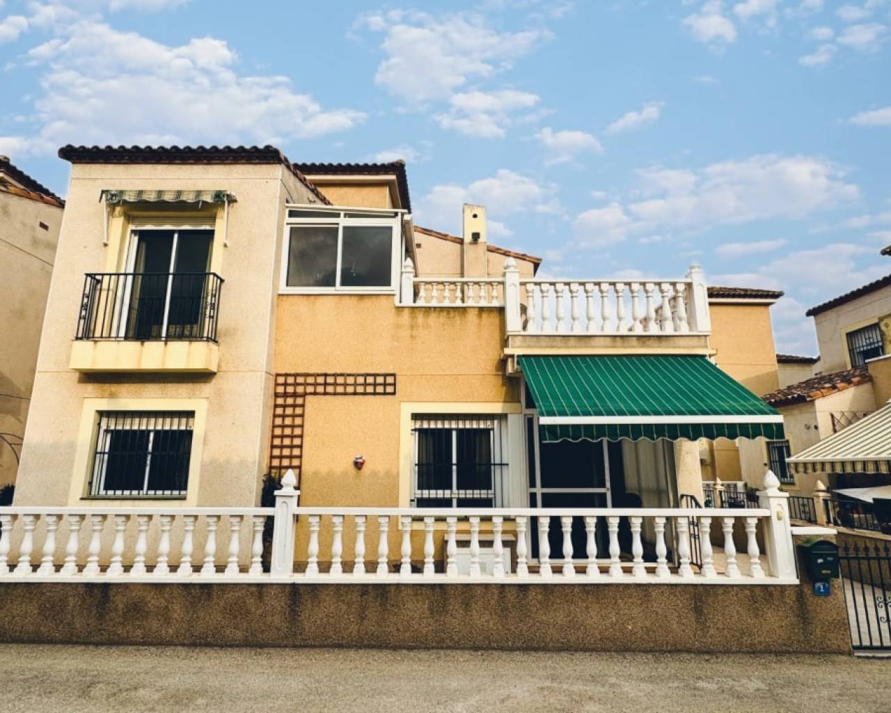 Detached Villa - Re-Sale - Algorfa - Algorfa