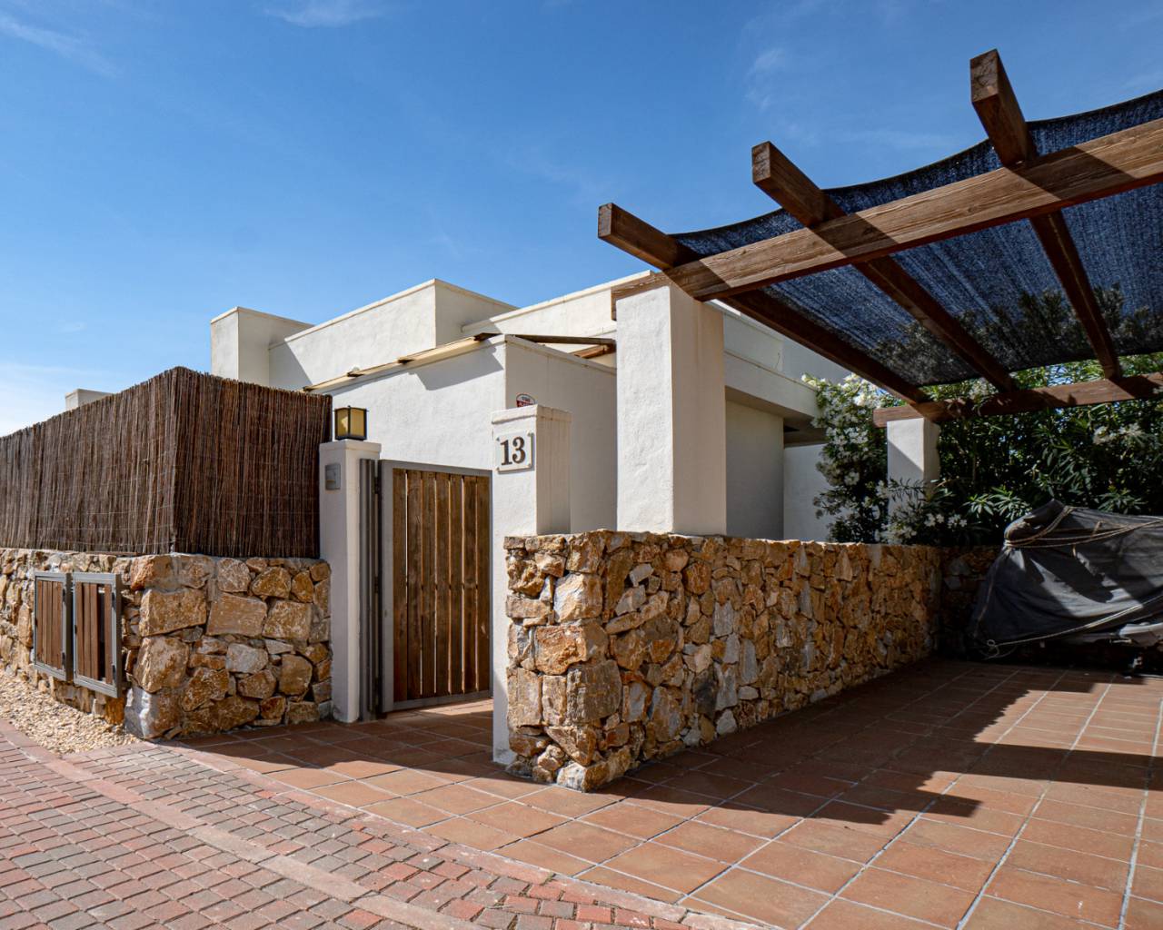 Detached Villa - Re-Sale - Orihuela Costa - Il-21740