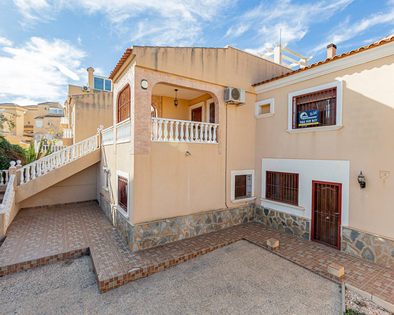 Detached Villa - Re-Sale - Villamartin - Villamartin