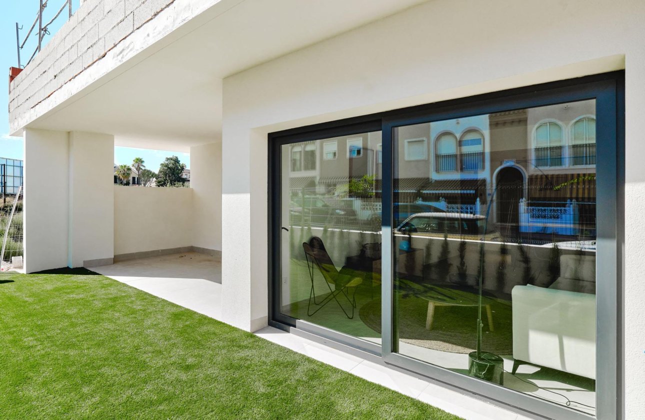 Nueva construcción  - Bungalow - Torrevieja - Villa Amalia