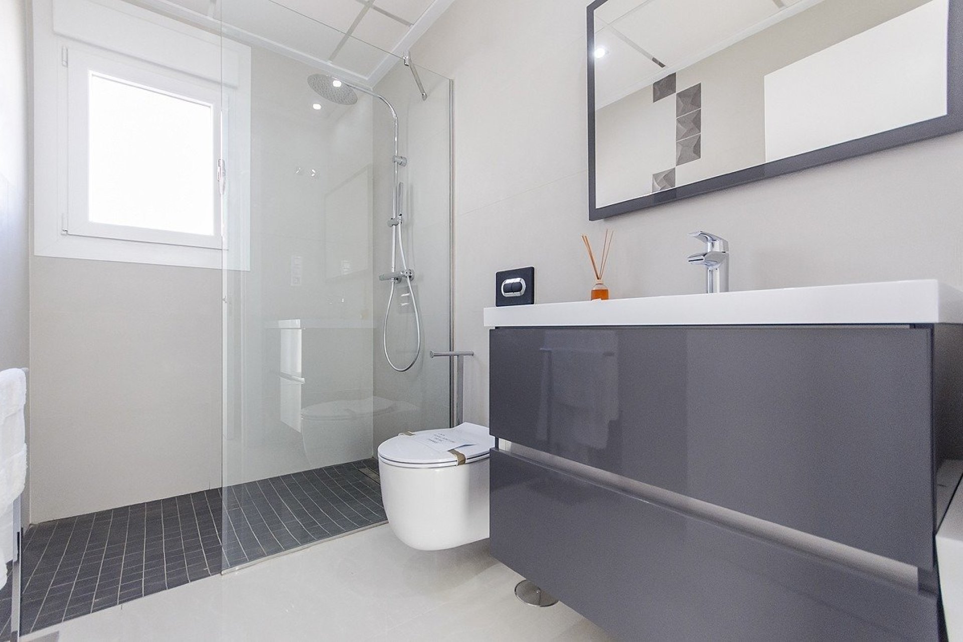 Nueva construcción  - Chalet Independiente - Los Montesinos - La Herrada