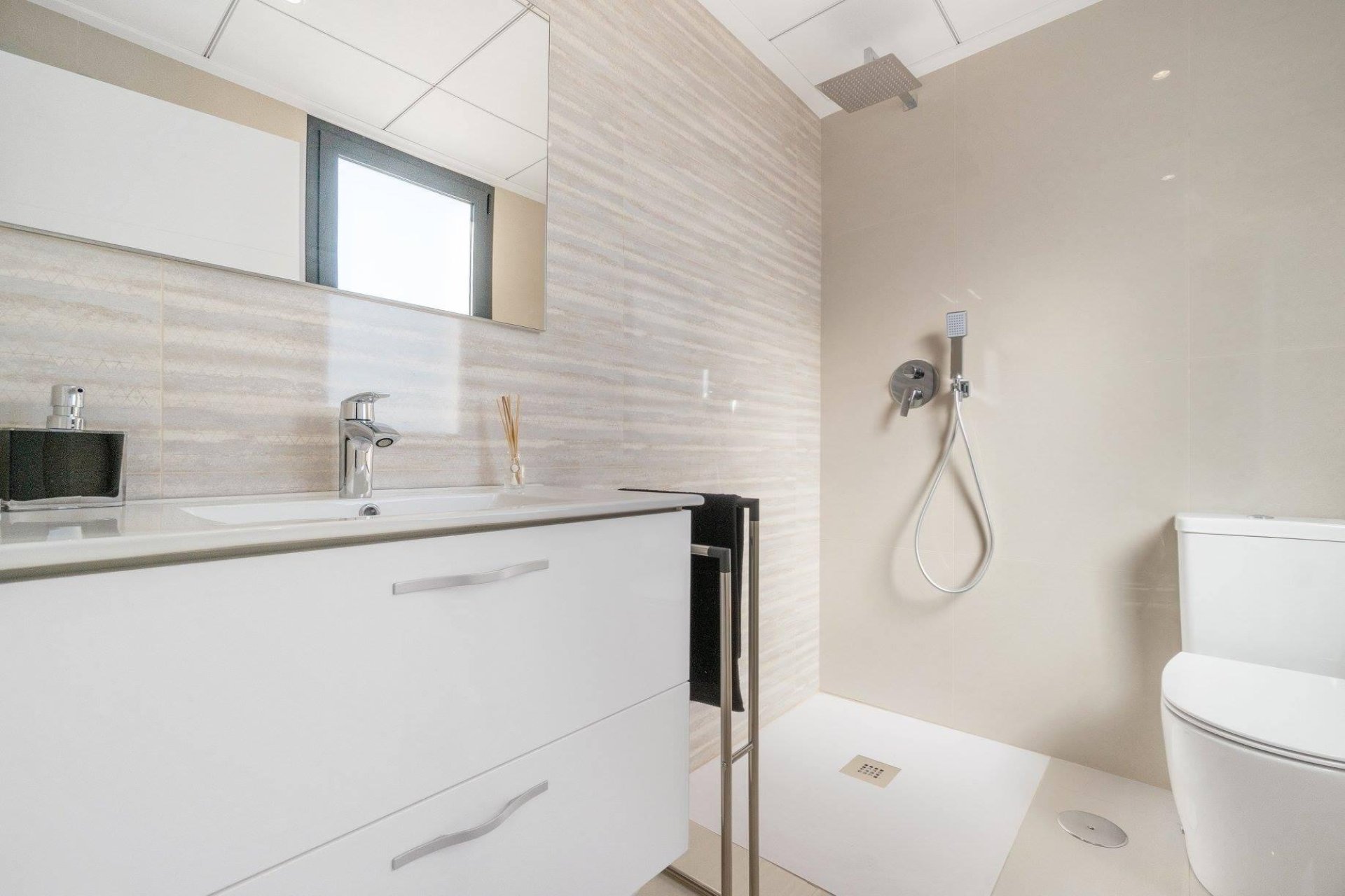 Nueva construcción  - Chalet Independiente - Los Montesinos - La Herrada