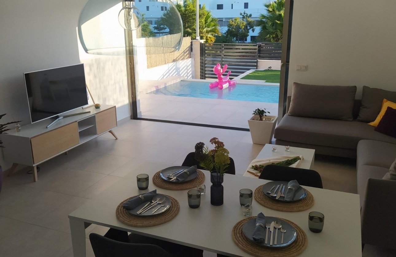 Nueva construcción  - Chalet Independiente - Orihuela Costa - PAU 8