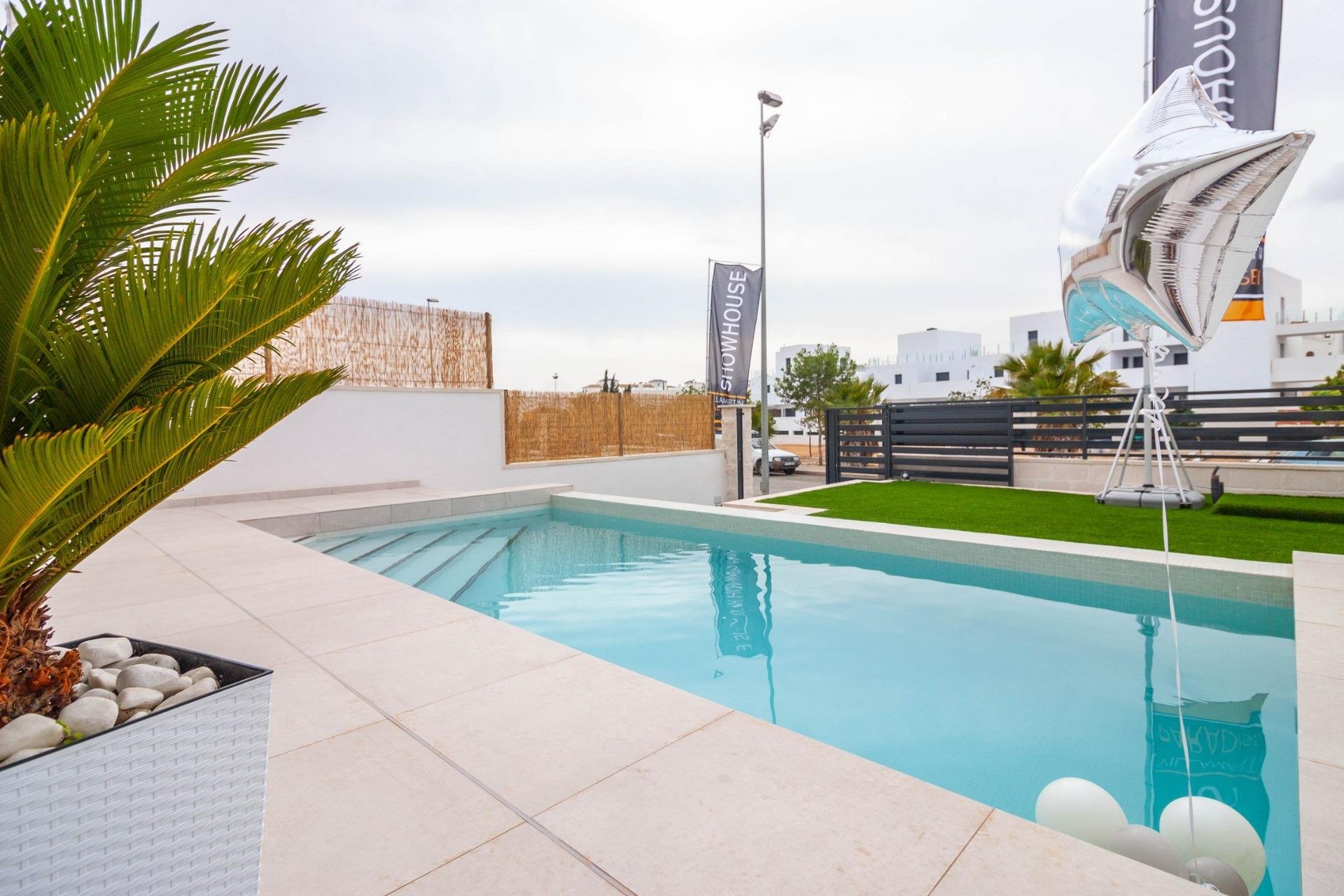 Nueva construcción  - Chalet Independiente - Orihuela Costa - PAU 8
