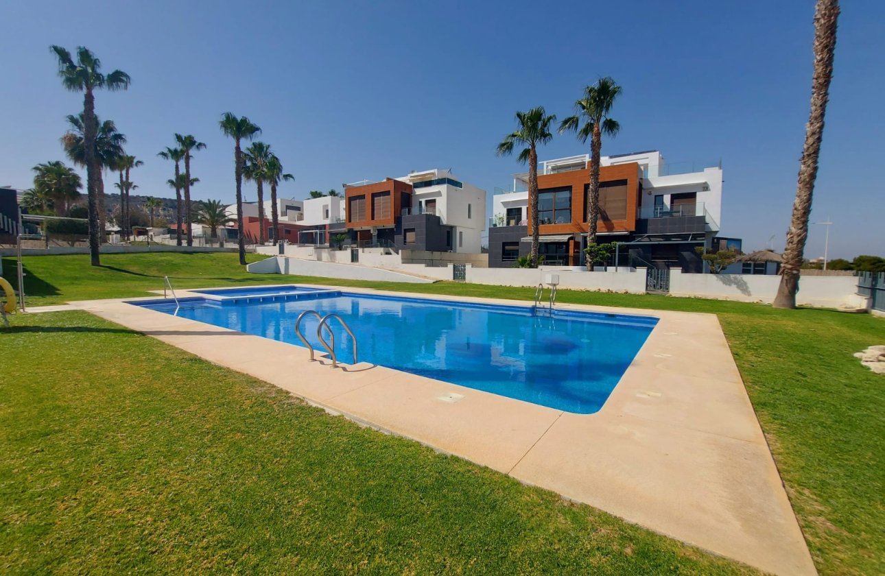 Re-Sale - Apartment - Algorfa