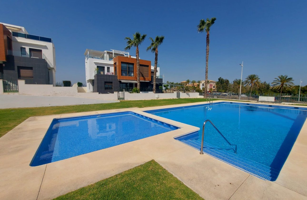 Re-Sale - Apartment - Algorfa