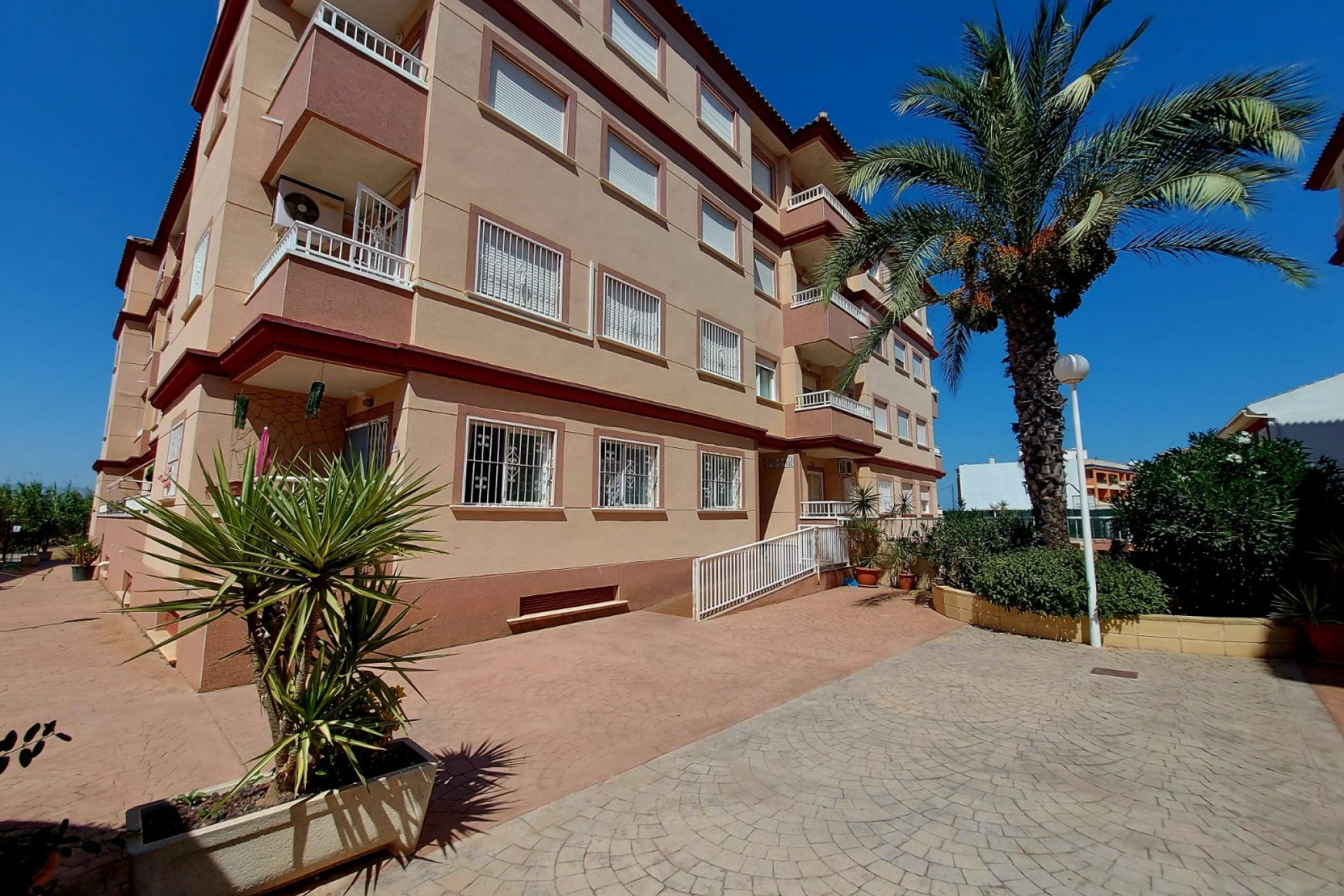 Re-Sale - Apartment - Algorfa