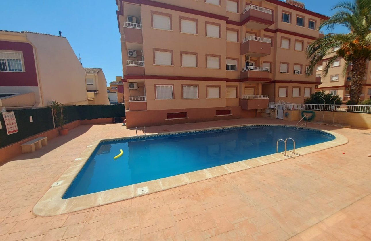 Re-Sale - Apartment - Algorfa
