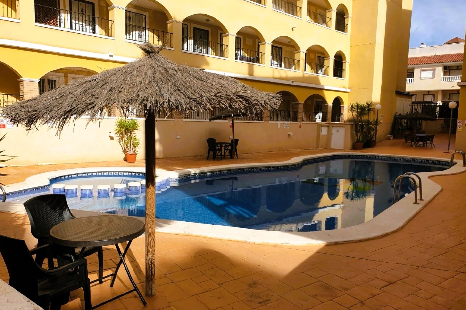 Re-Sale - Apartment - Algorfa