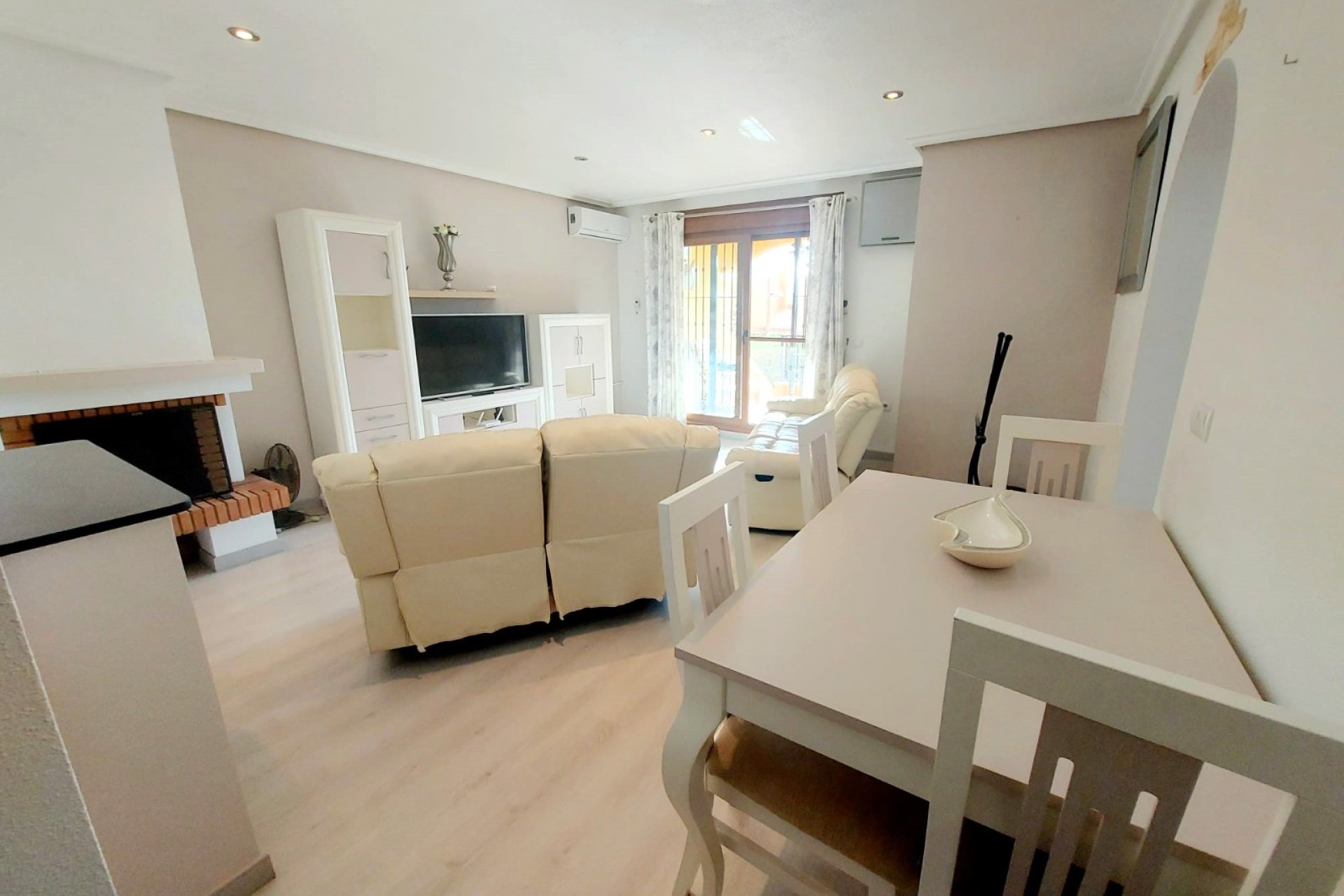 Re-Sale - Apartment - Algorfa