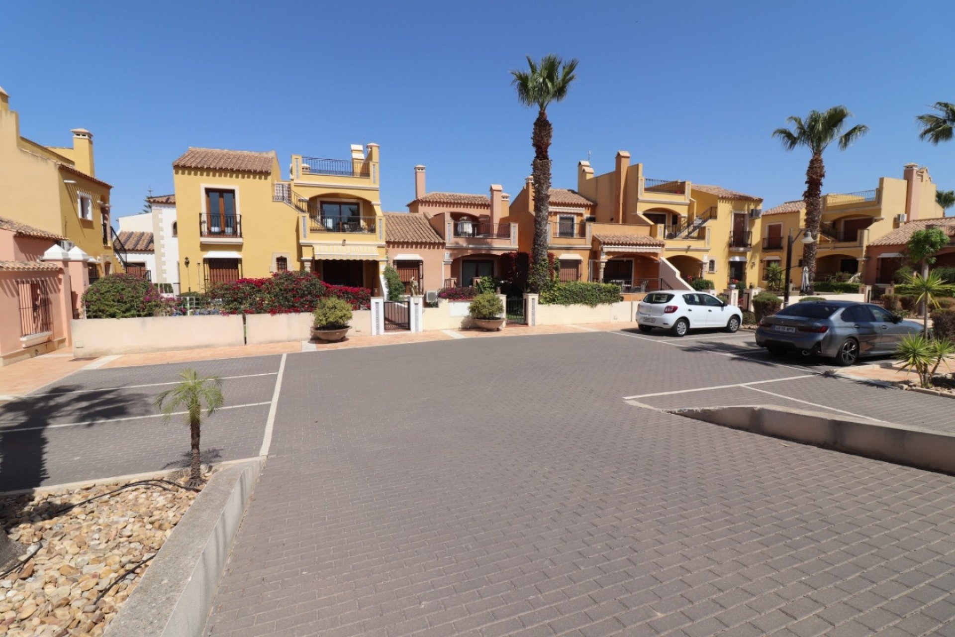 Re-Sale - Apartment - Algorfa