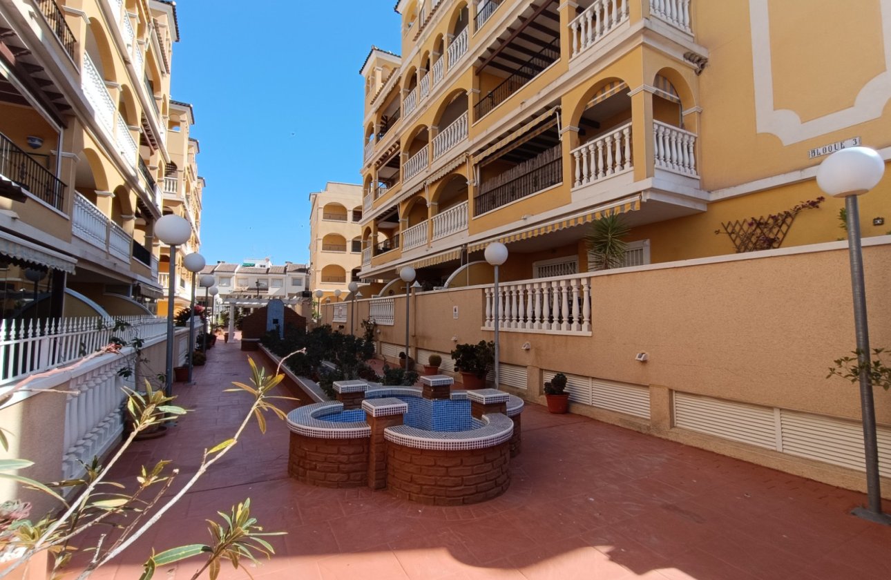 Re-Sale - Apartment - Algorfa