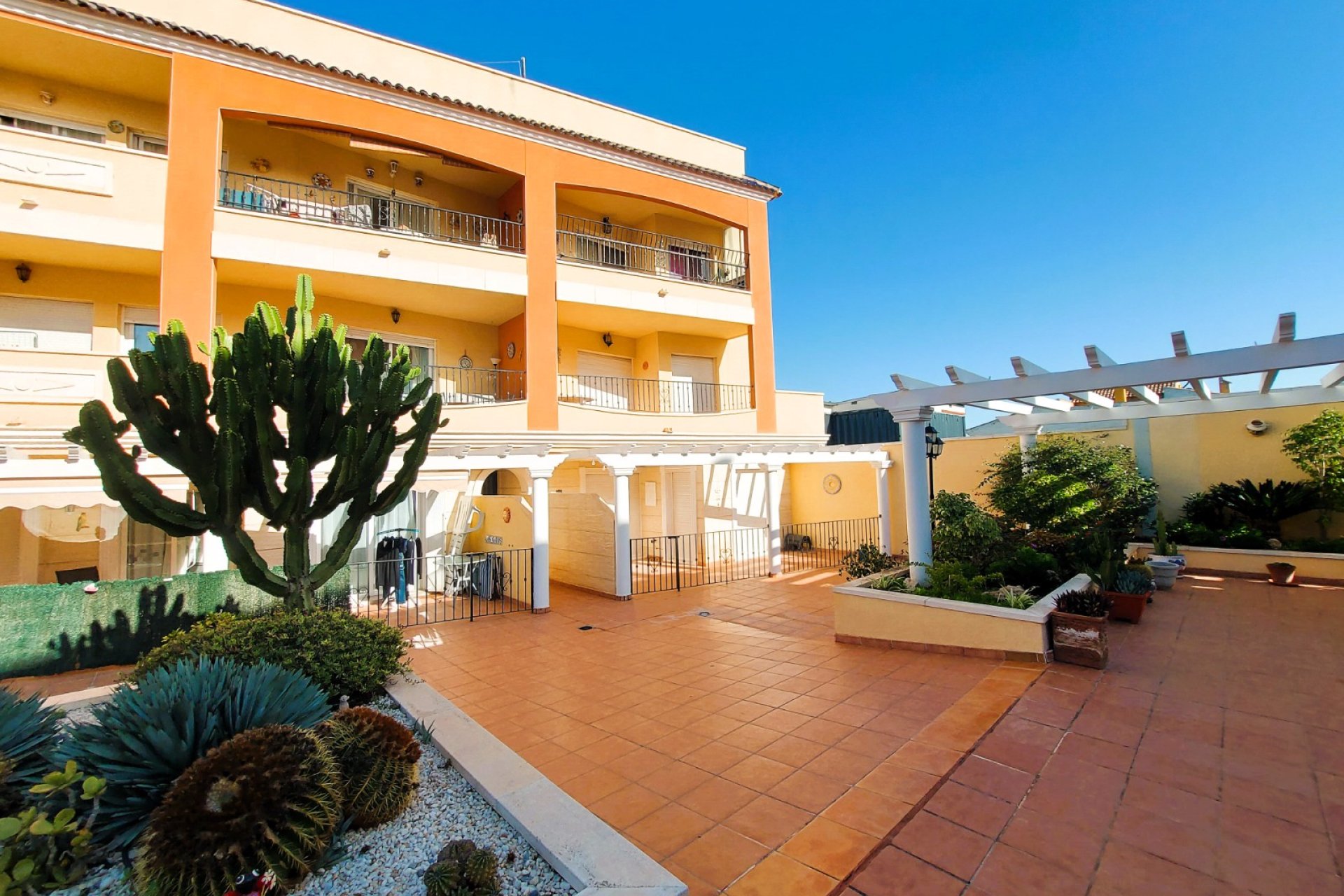 Re-Sale - Apartment - Algorfa