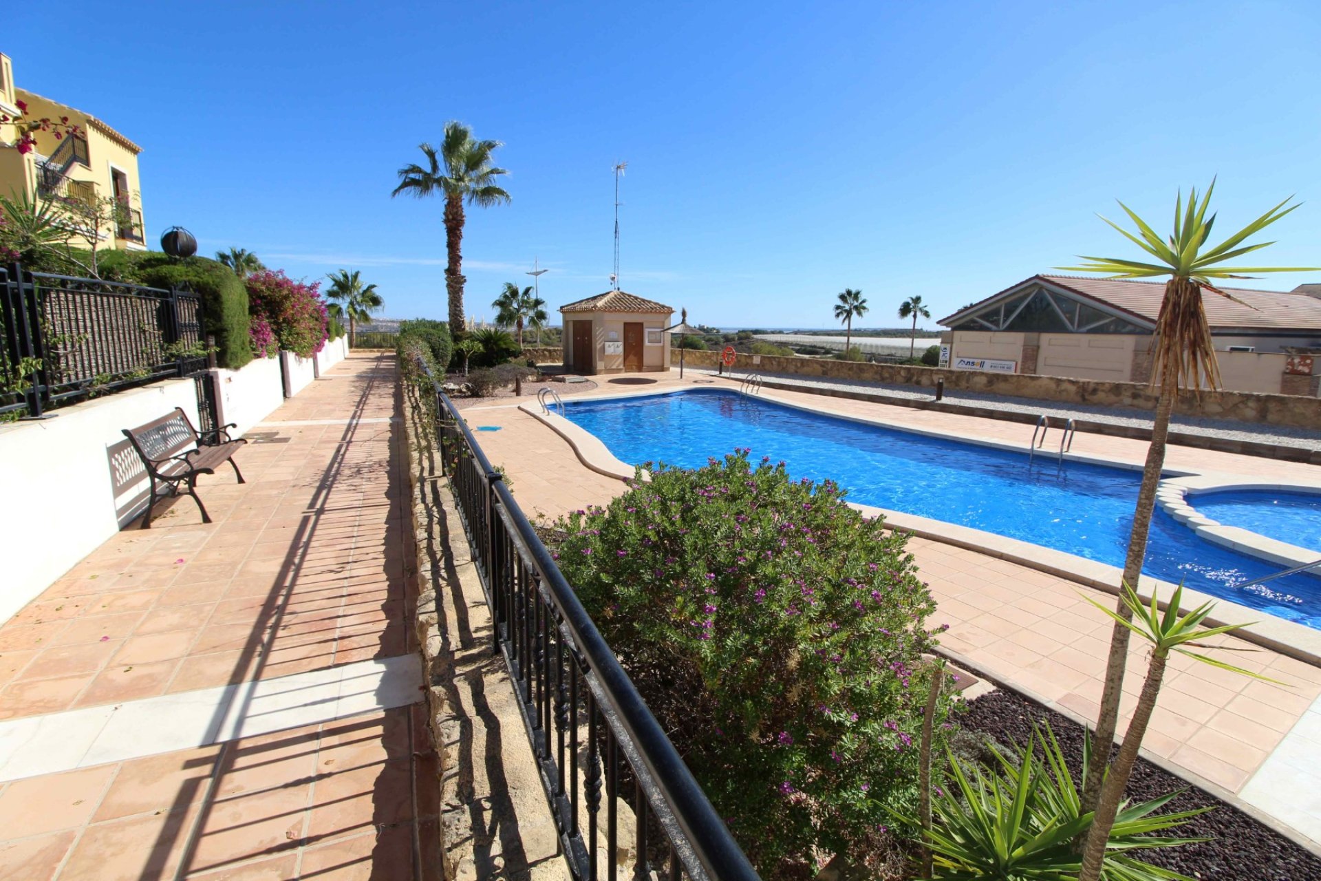 Re-Sale - Apartment - Algorfa