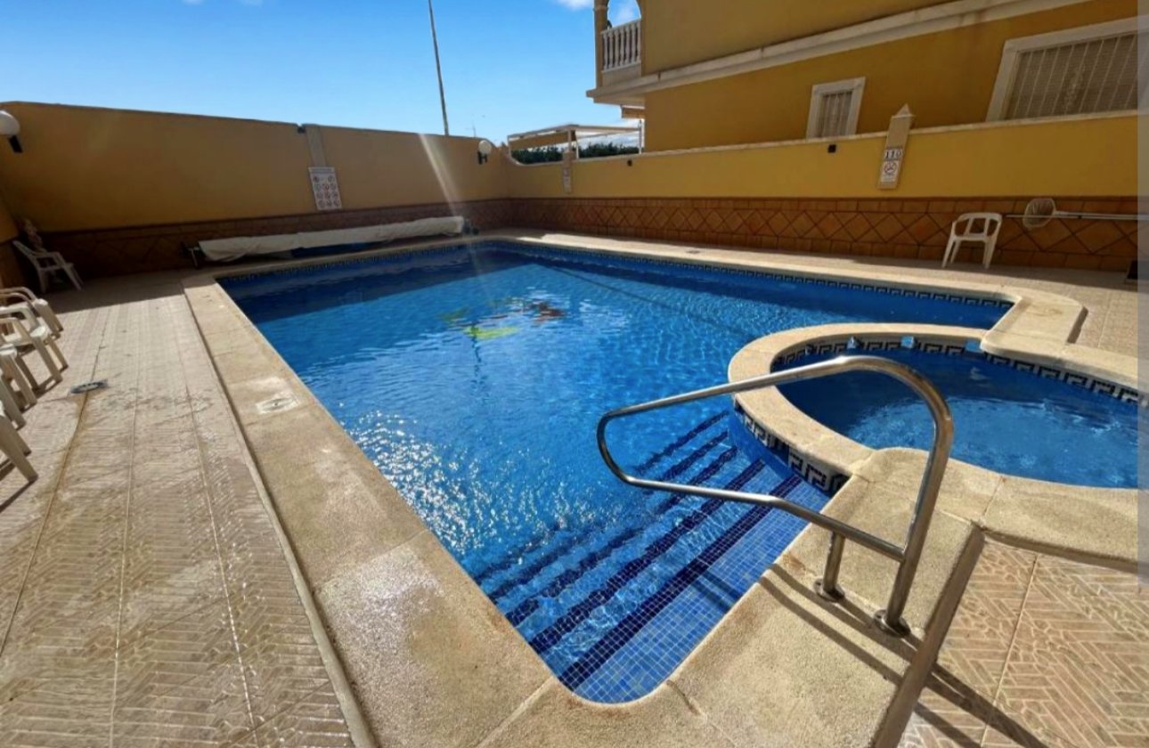 Re-Sale - Apartment - Algorfa