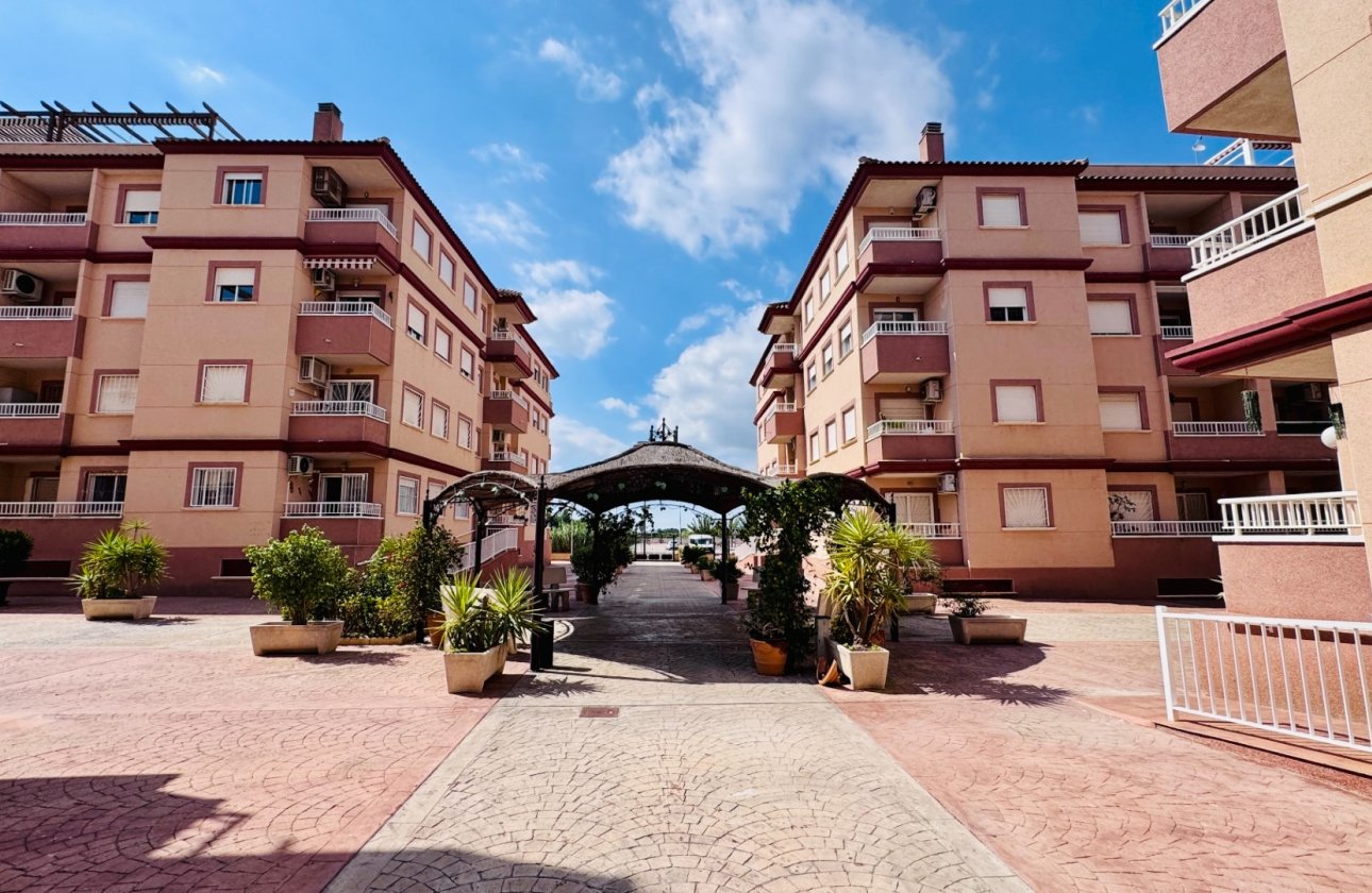 Re-Sale - Apartment - Algorfa