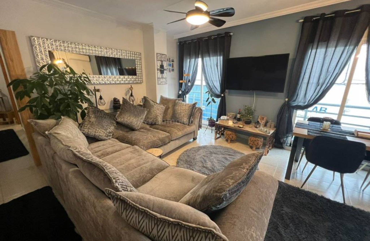 Re-Sale - Apartment - Almoradí