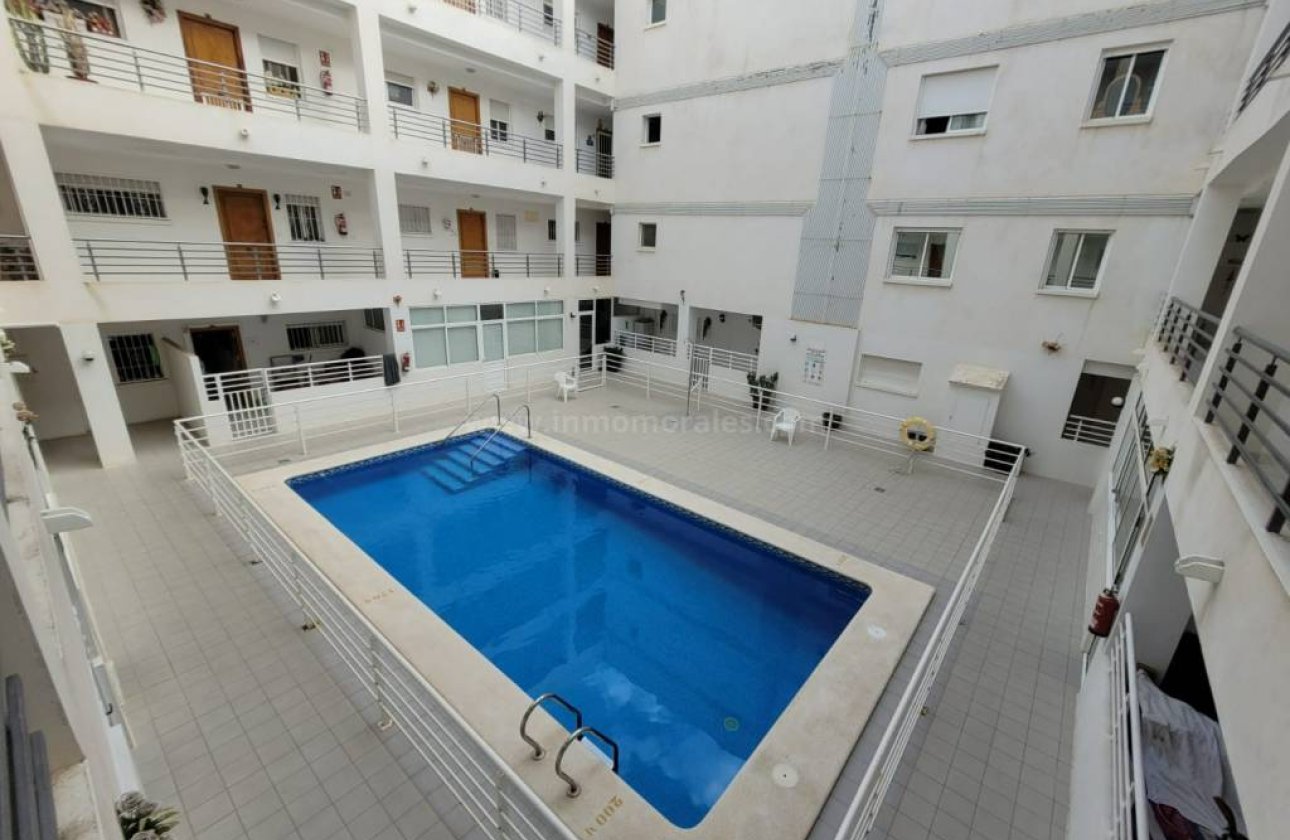 Re-Sale - Apartment - Almoradí