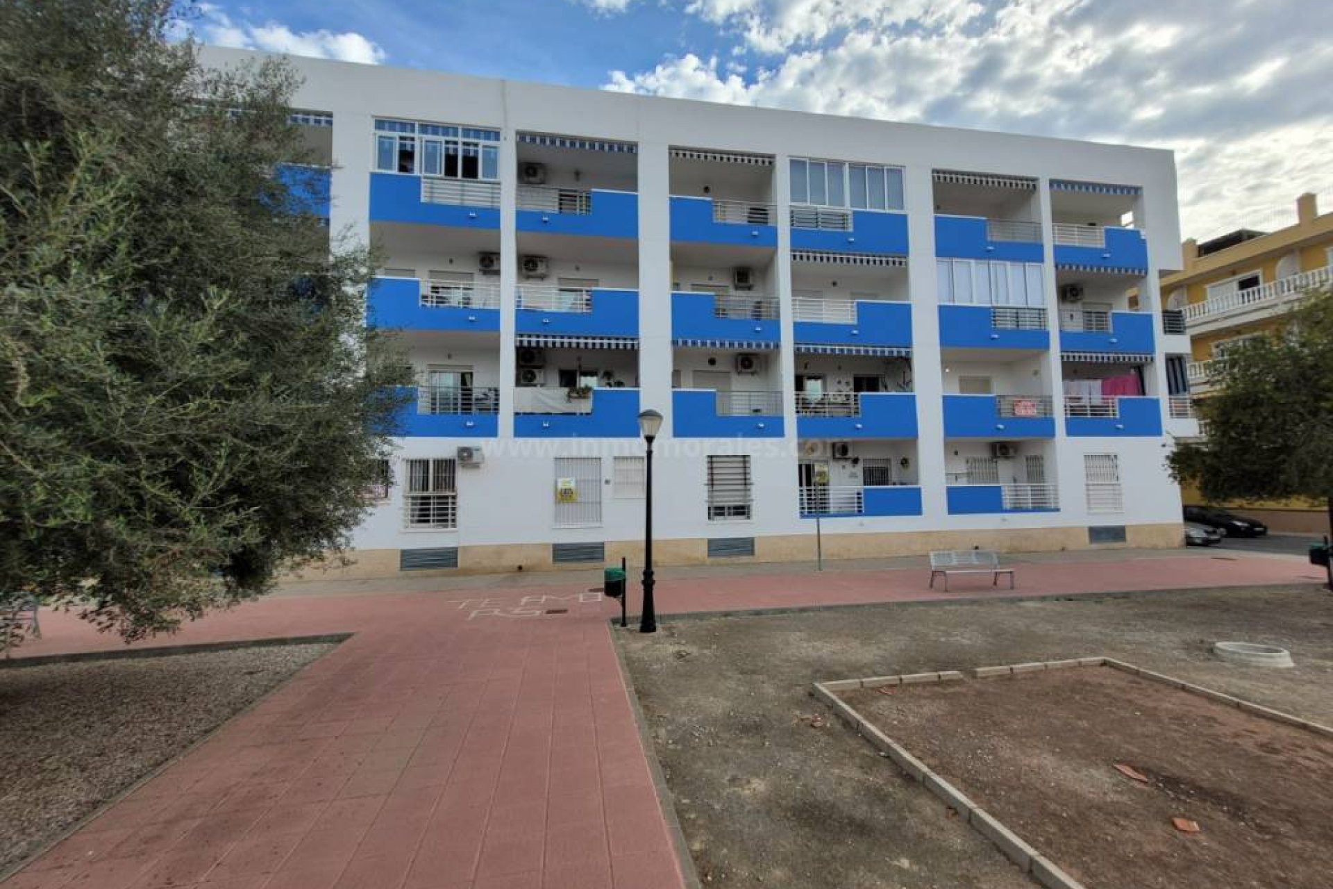 Re-Sale - Apartment - Almoradí