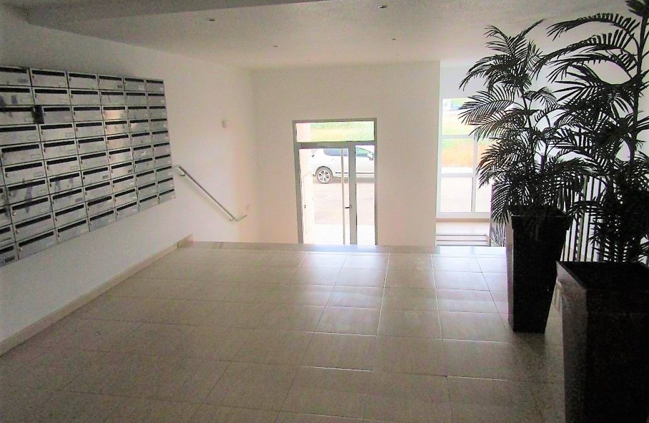 Re-Sale - Apartment - Almoradí