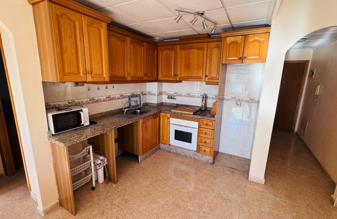 Re-Sale - Apartment - Almoradí