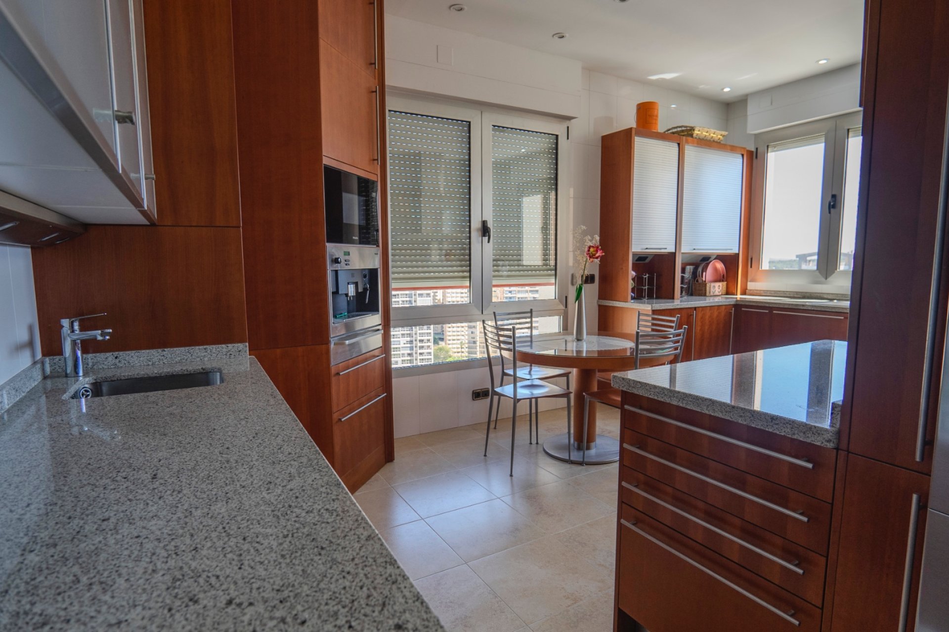 Re-Sale - Apartment - Benidorm