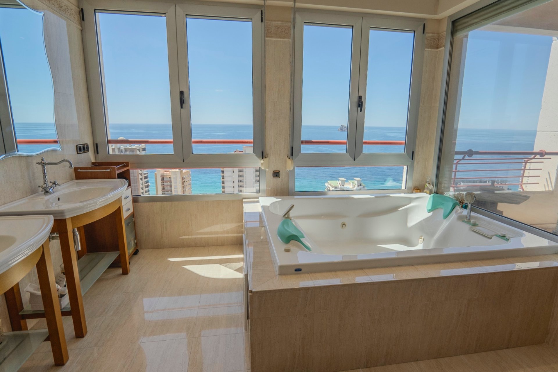 Re-Sale - Apartment - Benidorm