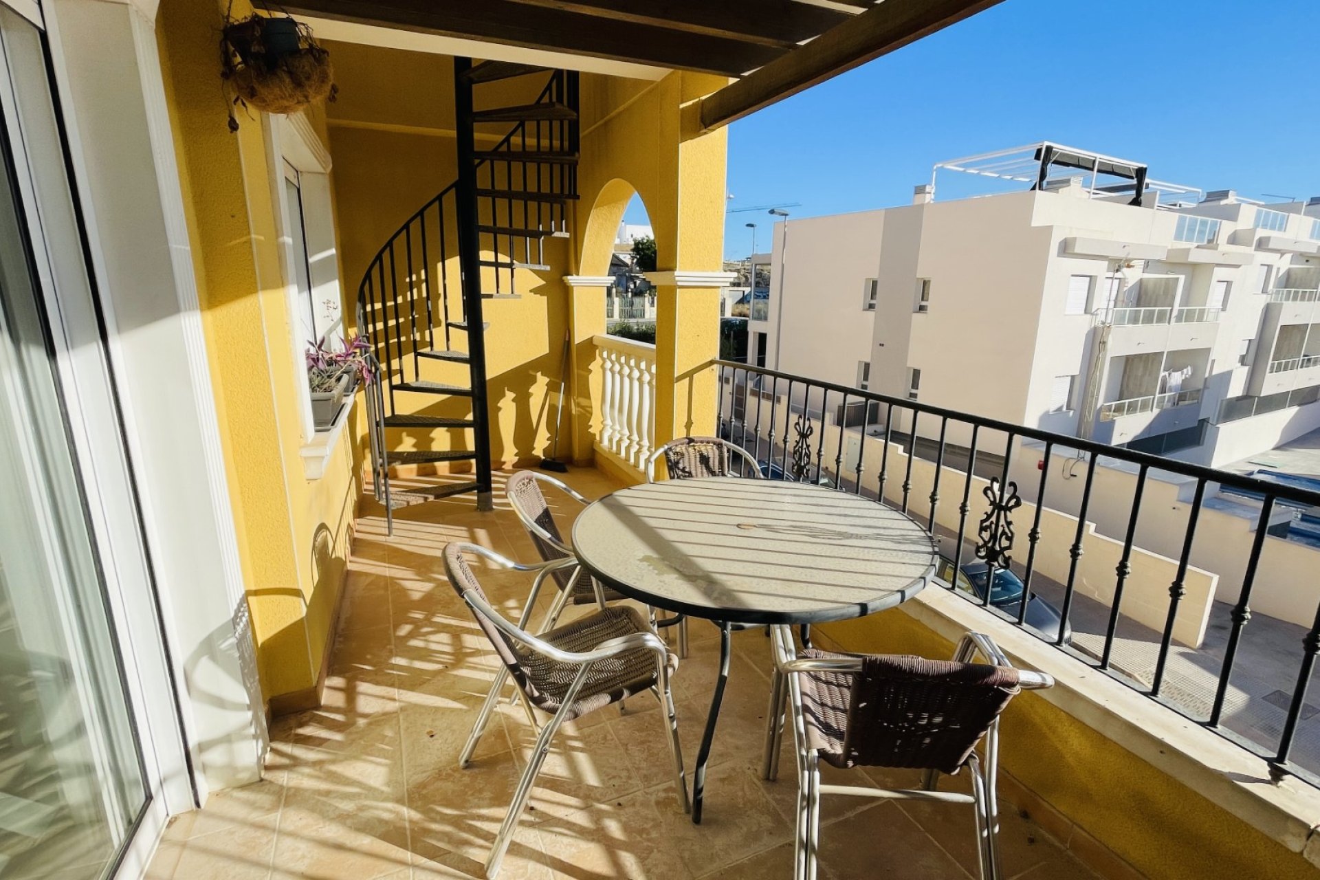 Re-Sale - Apartment - Benijofar