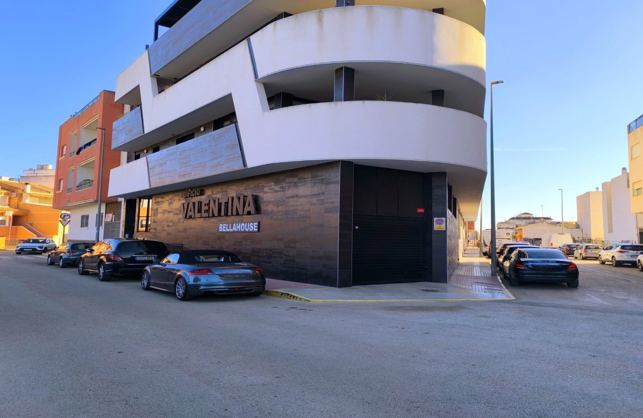 Re-Sale - Apartment - Formentera del Segura