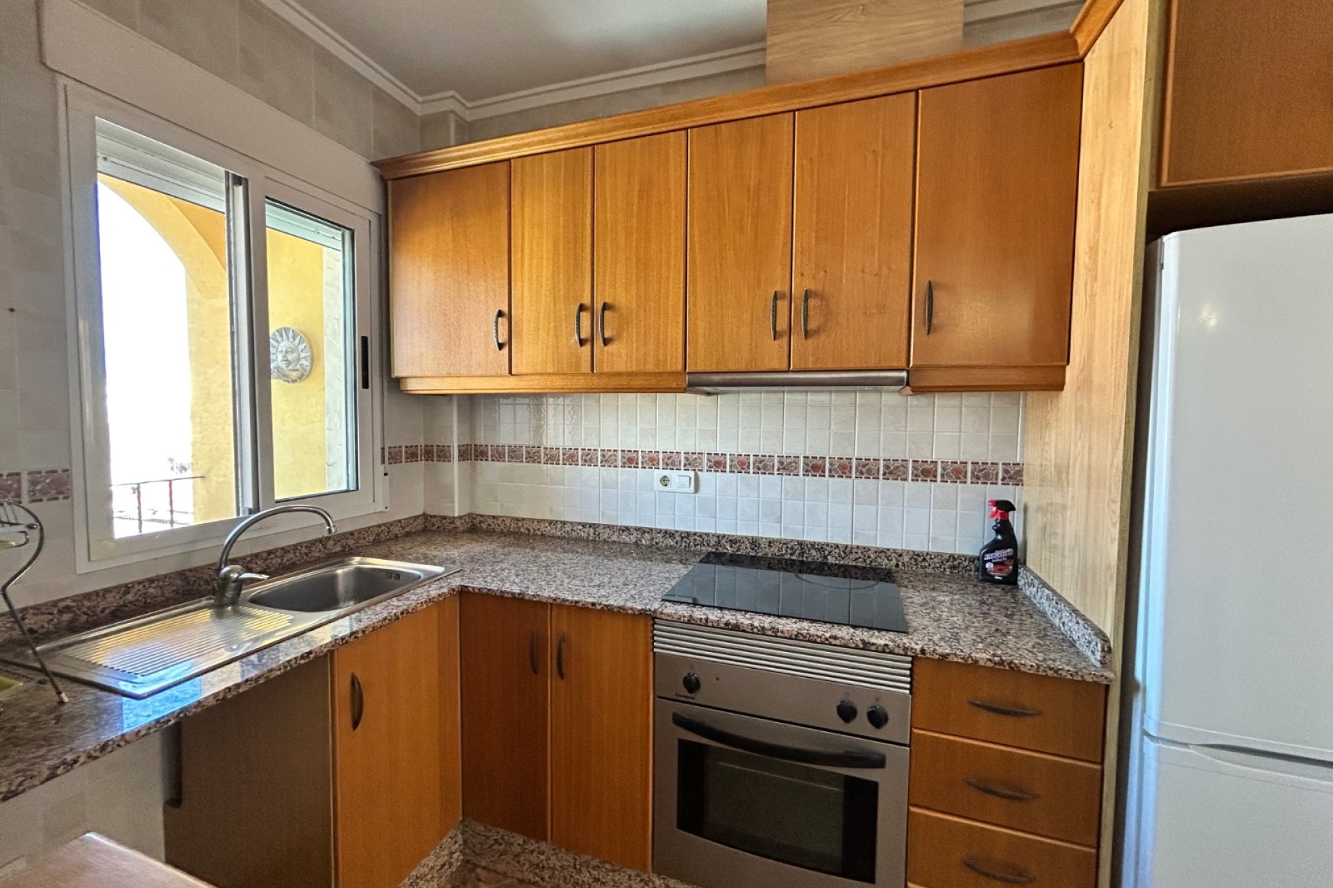 Re-Sale - Apartment - Jacarilla - pueblo