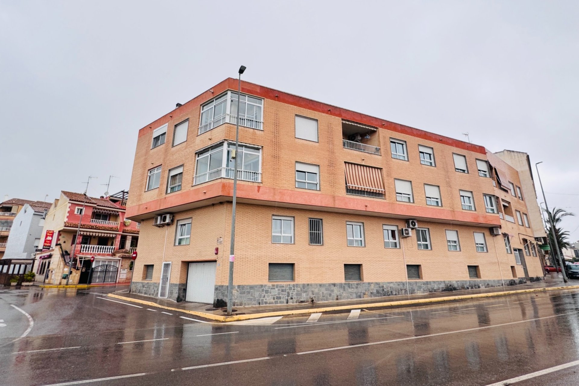 Re-Sale - Apartment - Los Montesinos