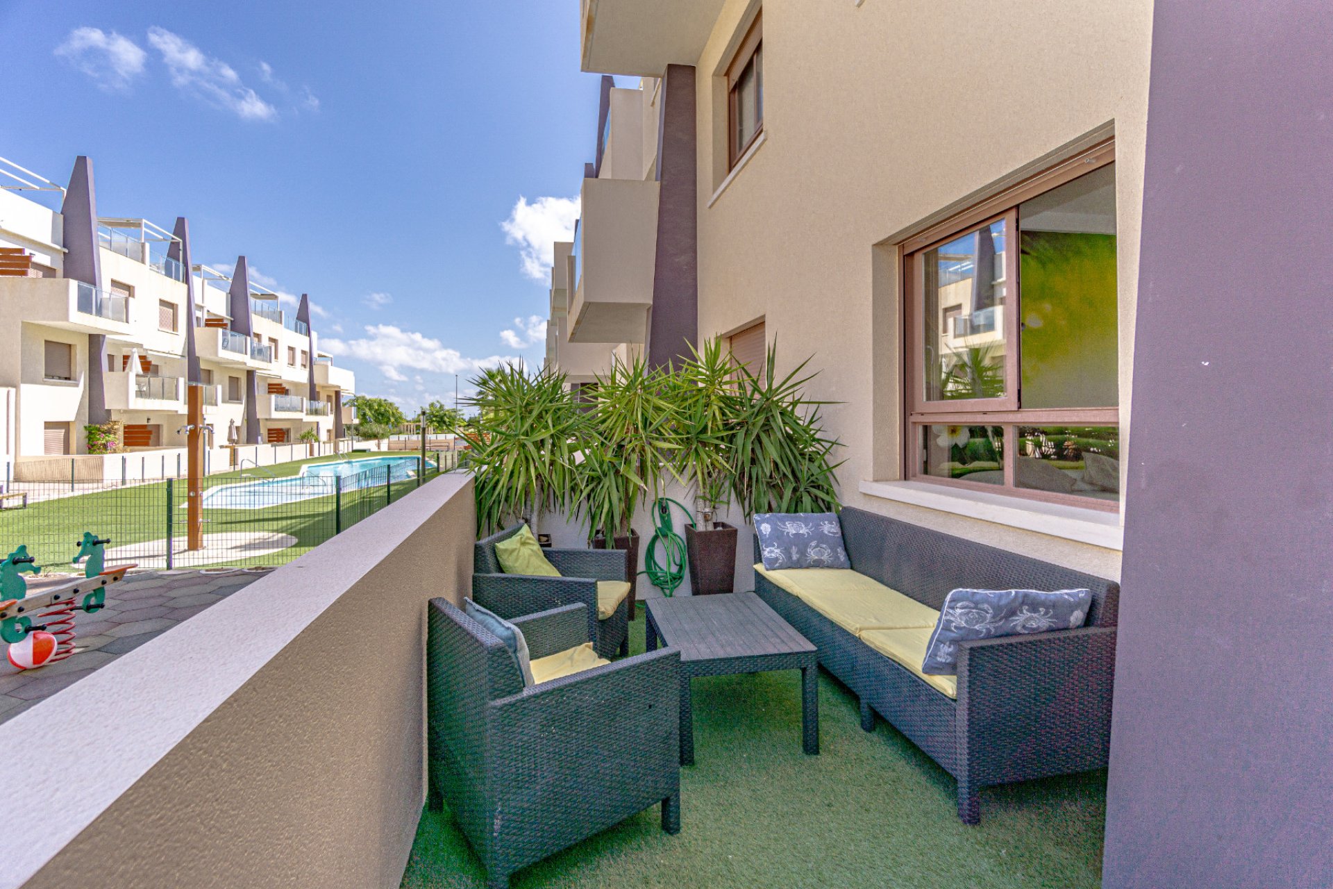 Re-Sale - Apartment - Mil Palmeras - Beach