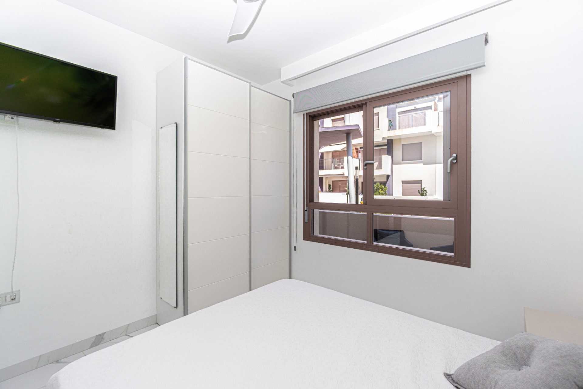 Re-Sale - Apartment - Mil Palmeras - Beach