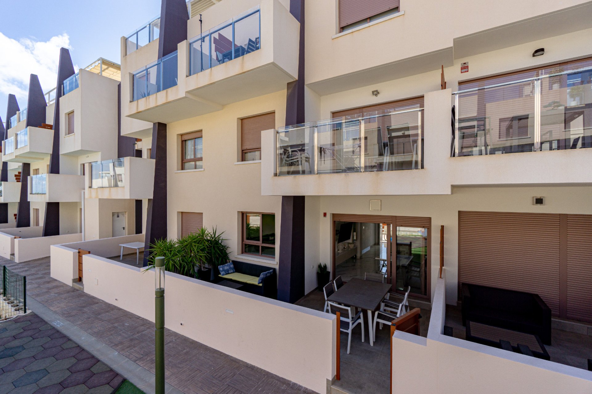 Re-Sale - Apartment - Mil Palmeras - Beach