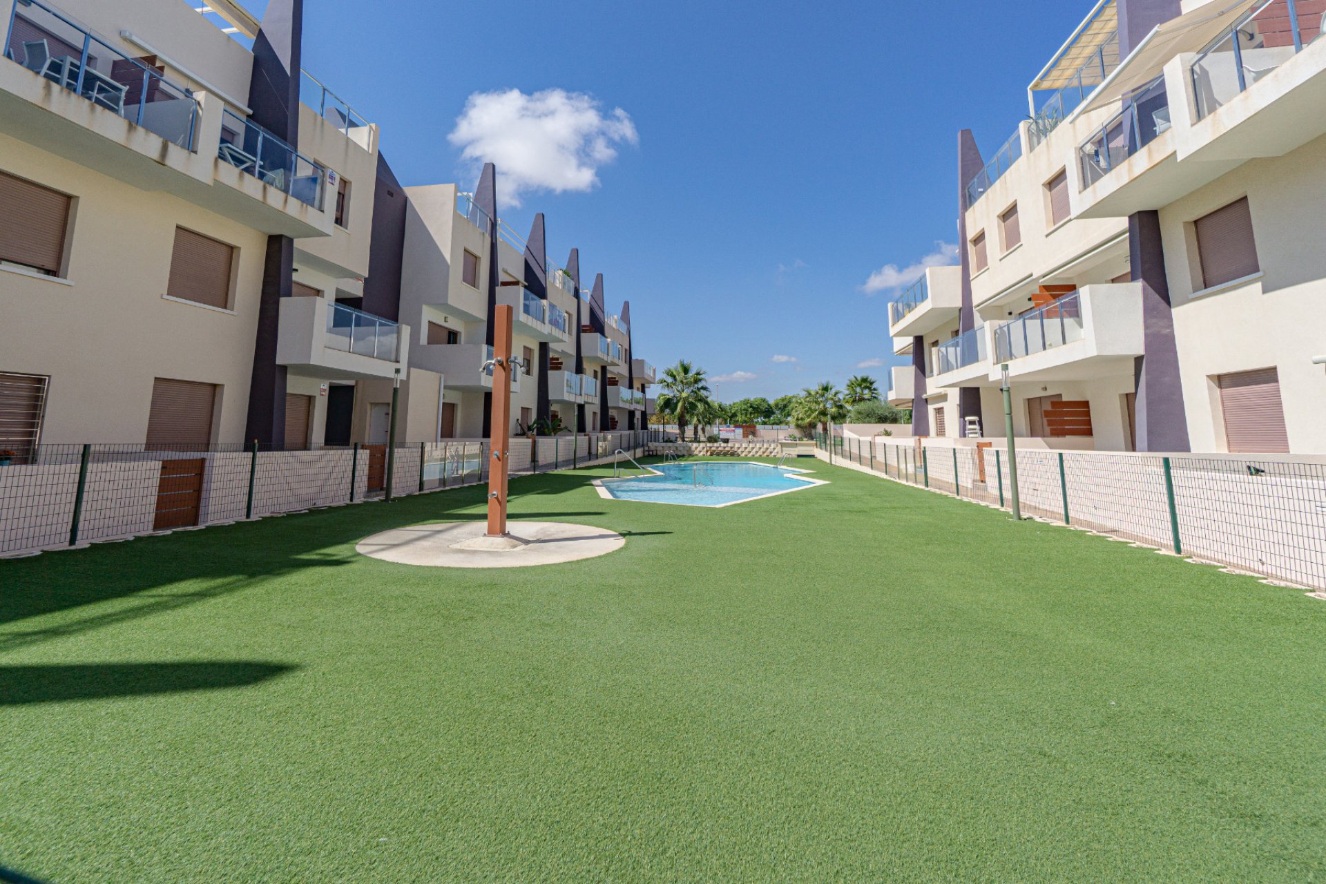 Re-Sale - Apartment - Mil Palmeras - Beach