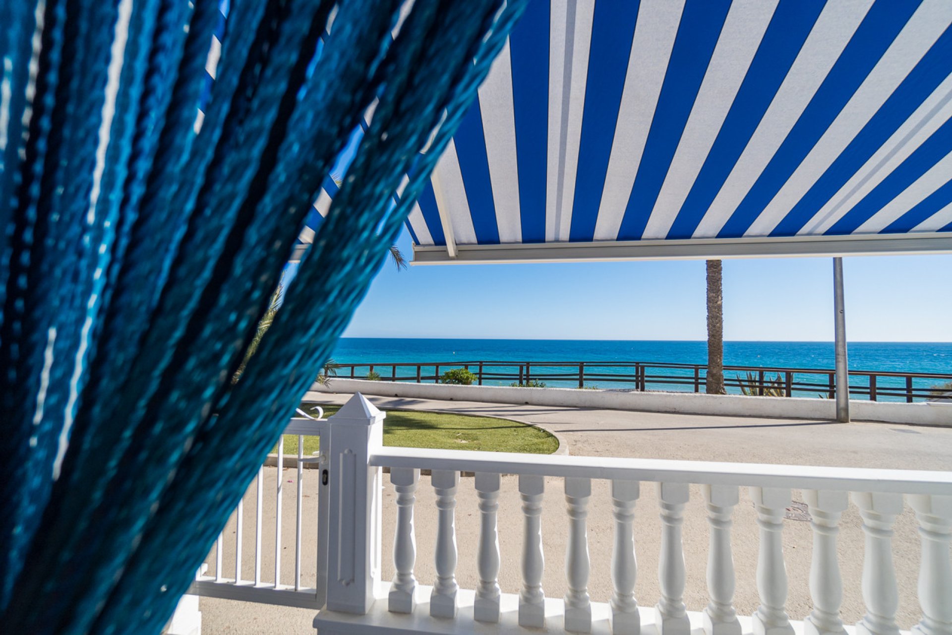 Re-Sale - Apartment - Mil Palmeras - Beach