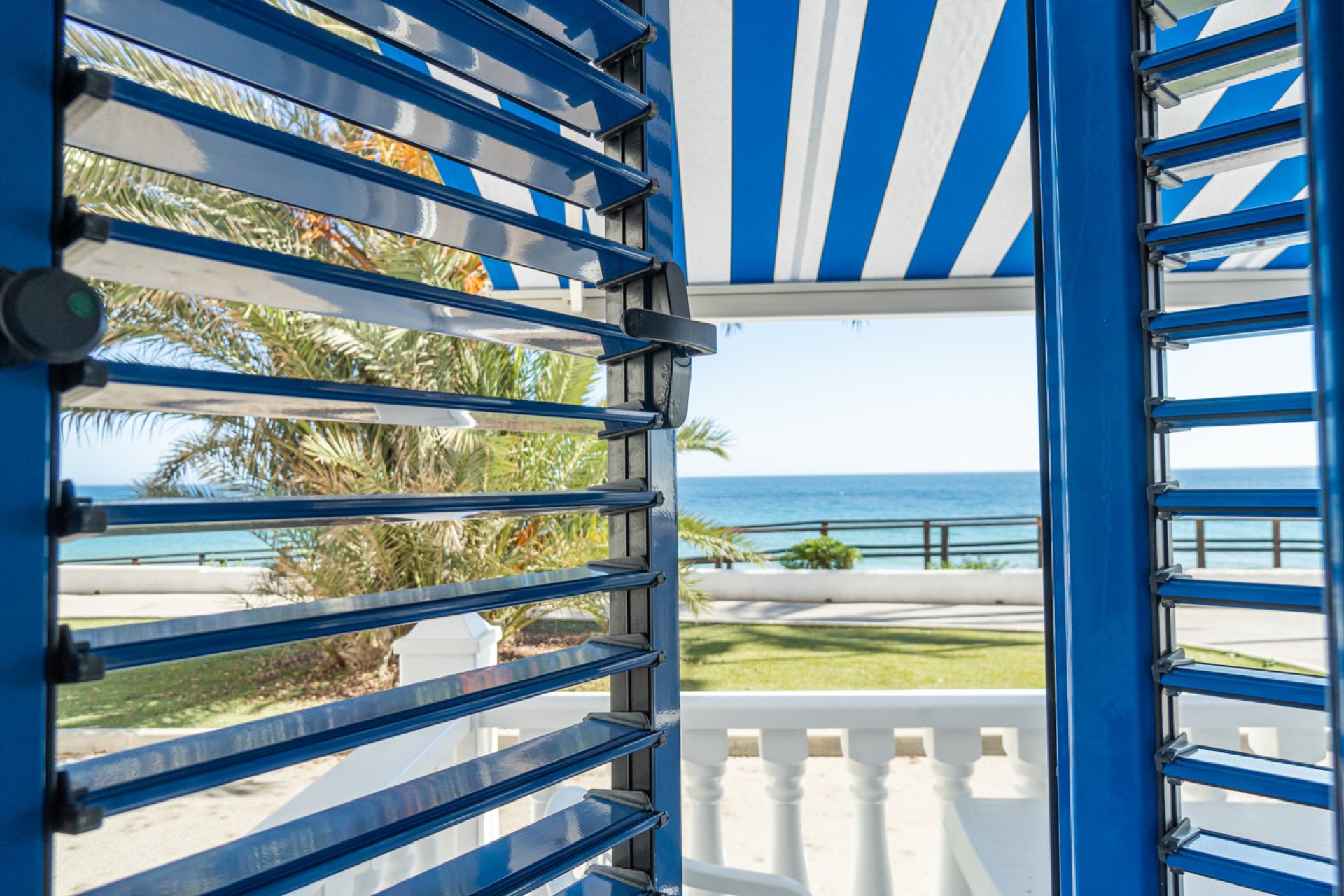 Re-Sale - Apartment - Mil Palmeras - Beach