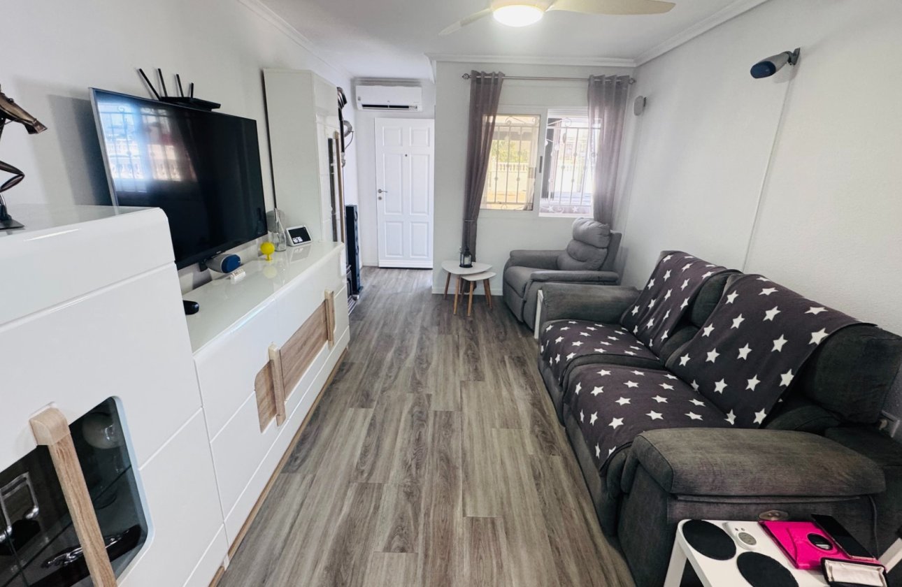 Re-Sale - Apartment - Orihuela - Vistabella Golf