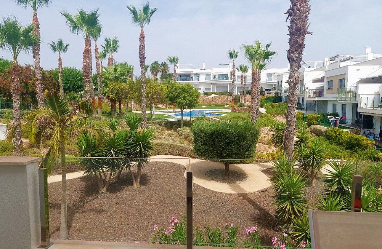 Re-Sale - Apartment - Orihuela - Vistabella Golf