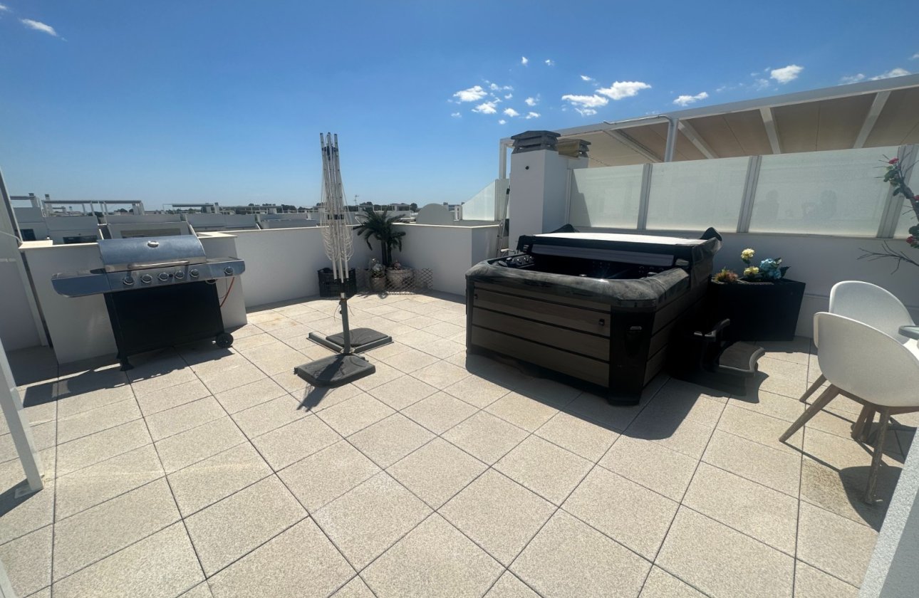 Re-Sale - Apartment - Orihuela - Vistabella Golf