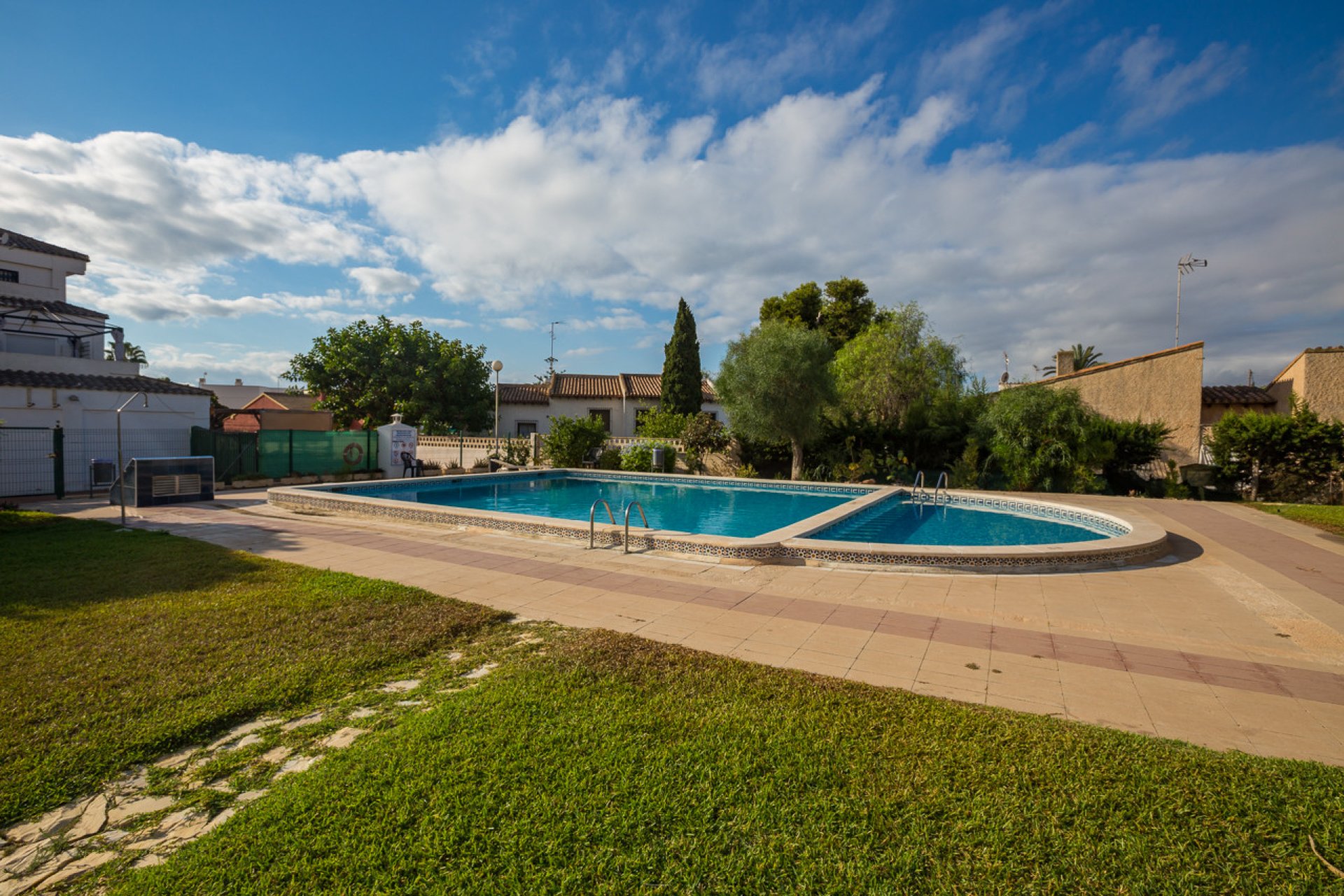 Re-Sale - Apartment - Punta Prima - Beachside