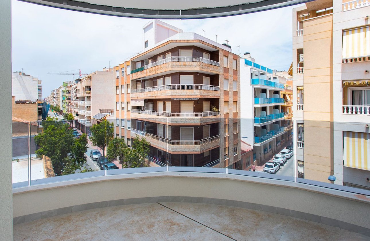 Re-Sale - Apartment - Torrevieja - Beach