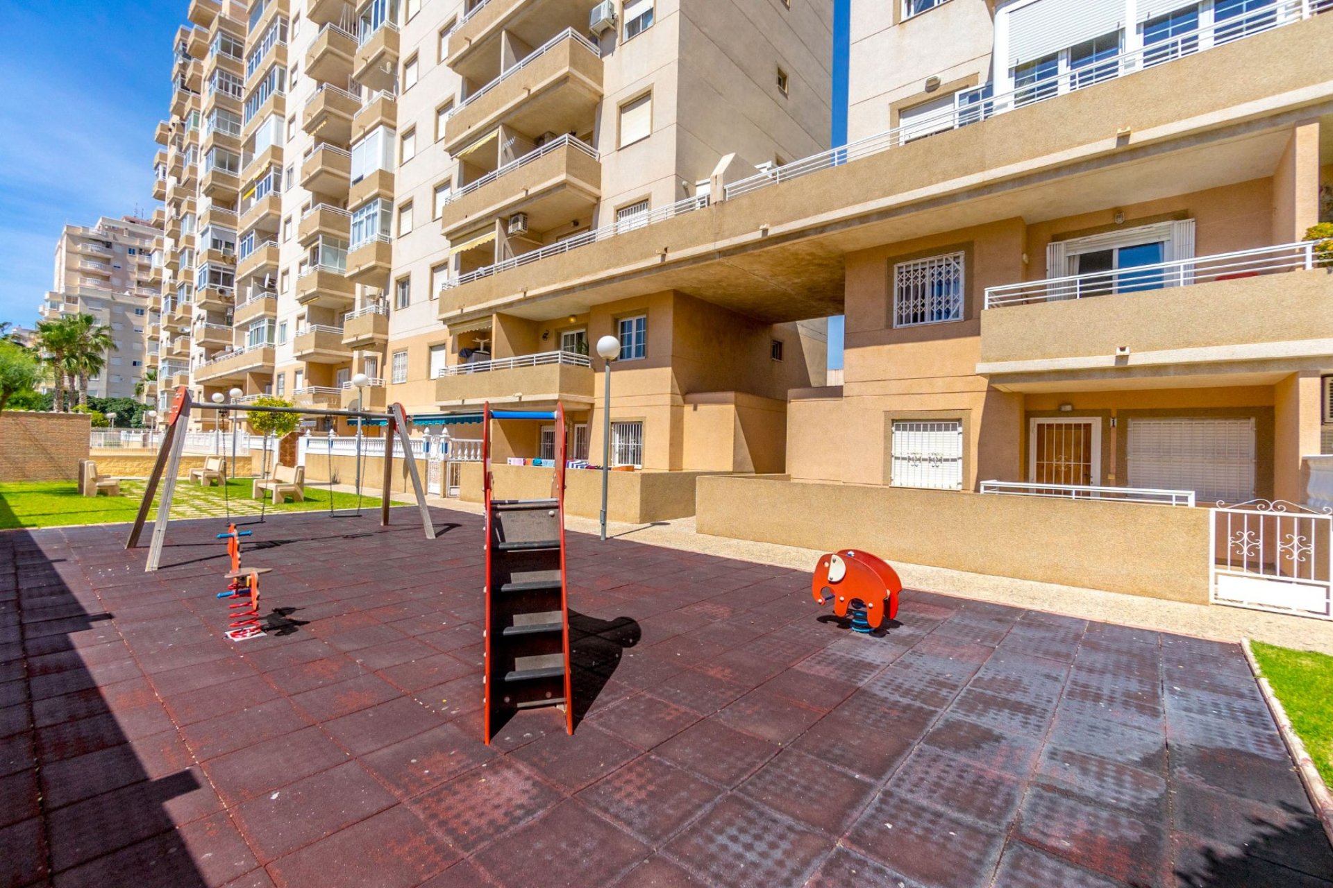 Re-Sale - Apartment - Torrevieja - Centro