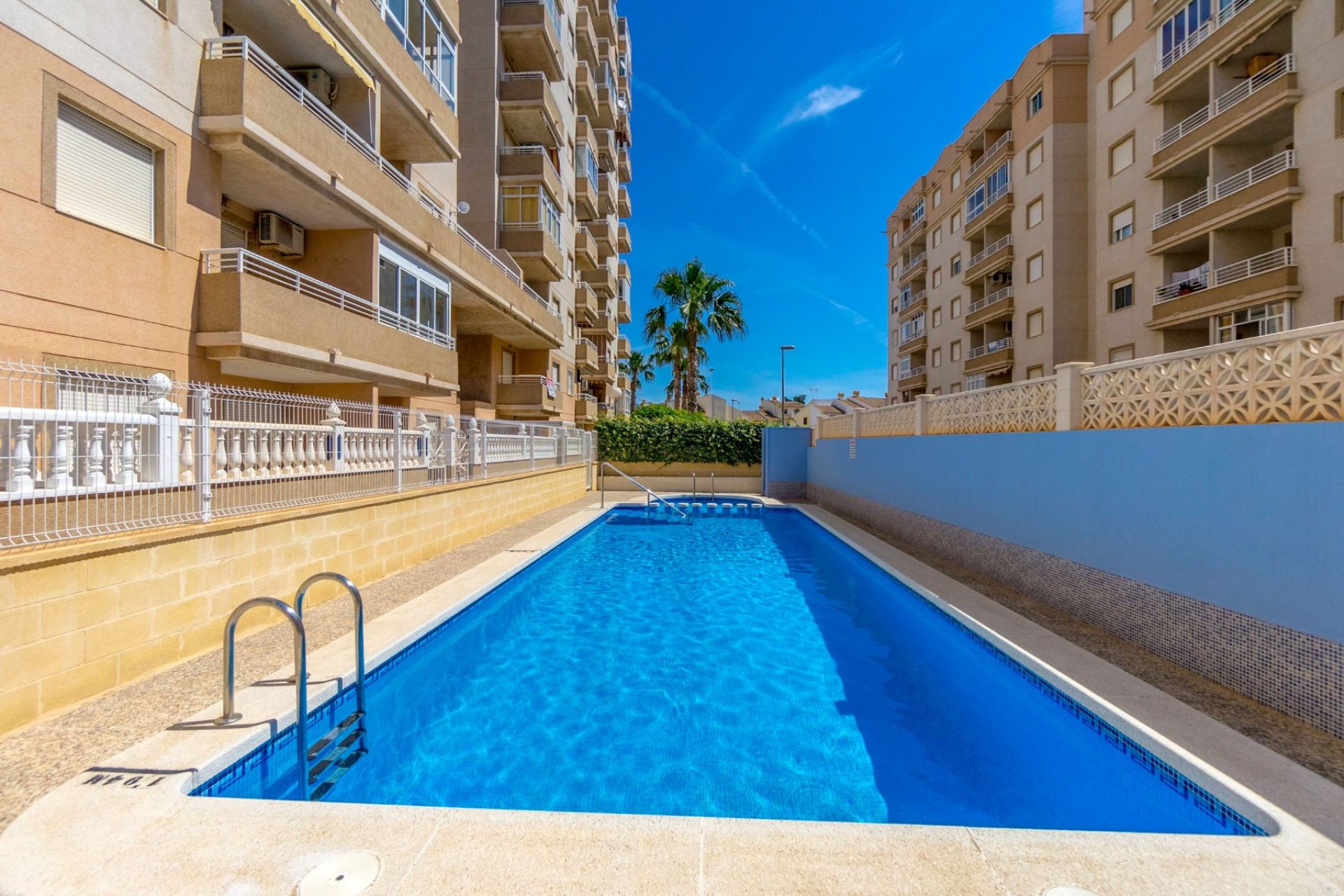 Re-Sale - Apartment - Torrevieja - Centro