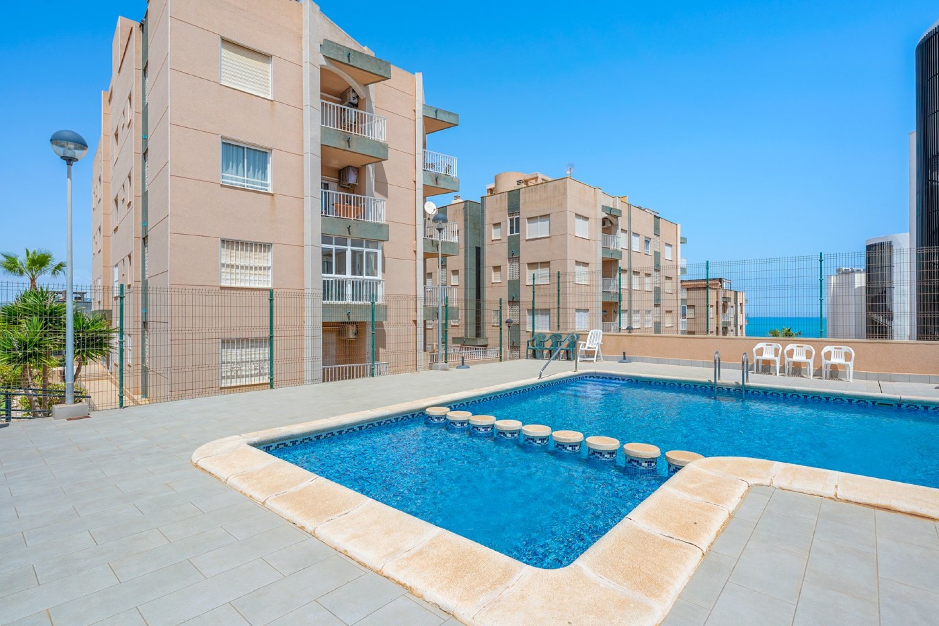 Re-Sale - Apartment - Torrevieja - La Mata