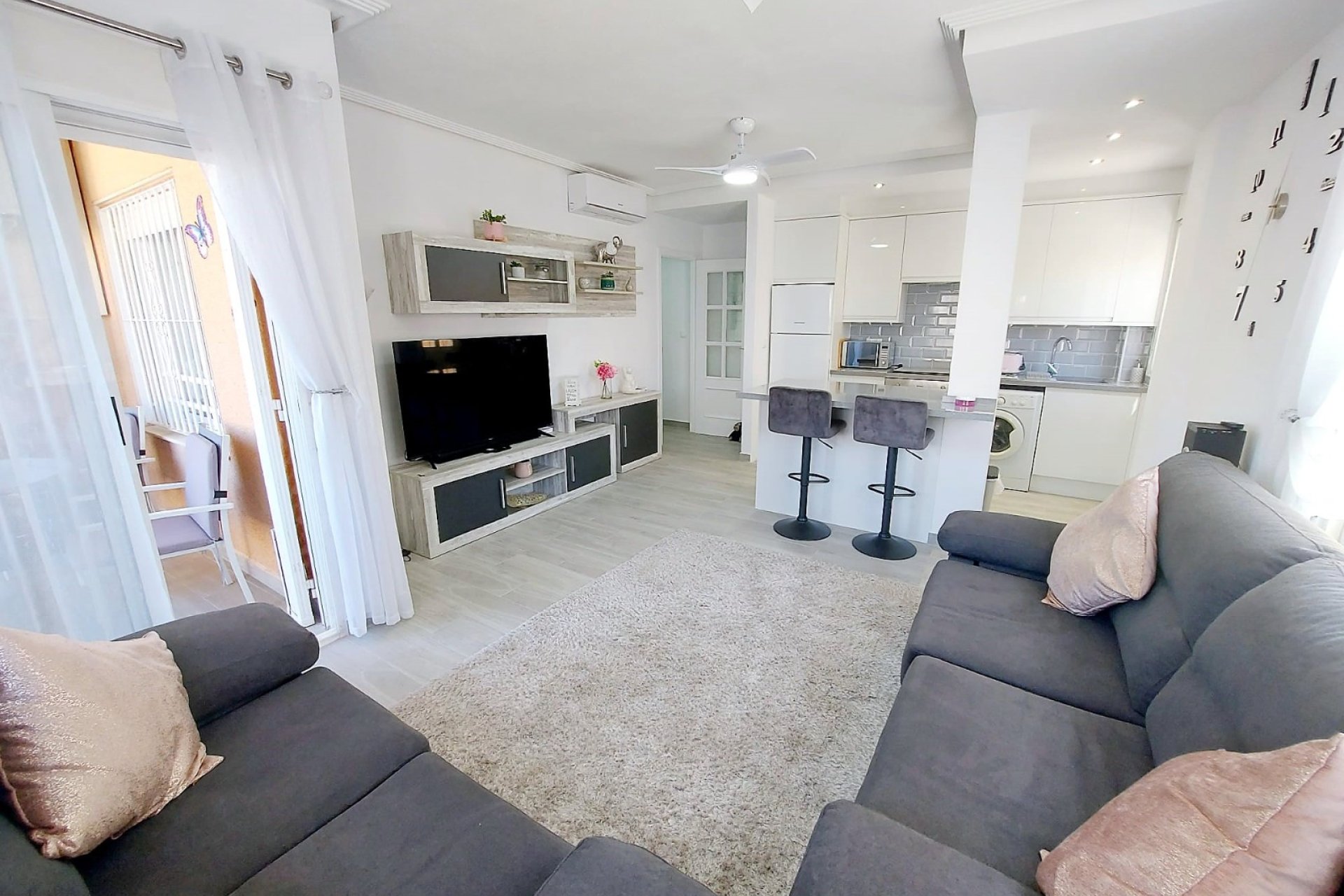 Re-Sale - Apartment - Torrevieja - La Mata