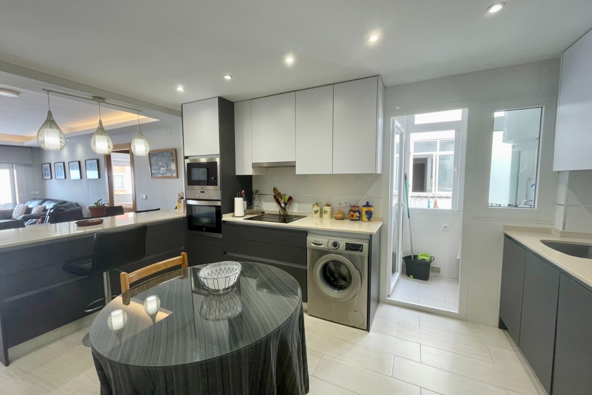 Re-Sale - Apartment - Torrevieja - Playa del Cura